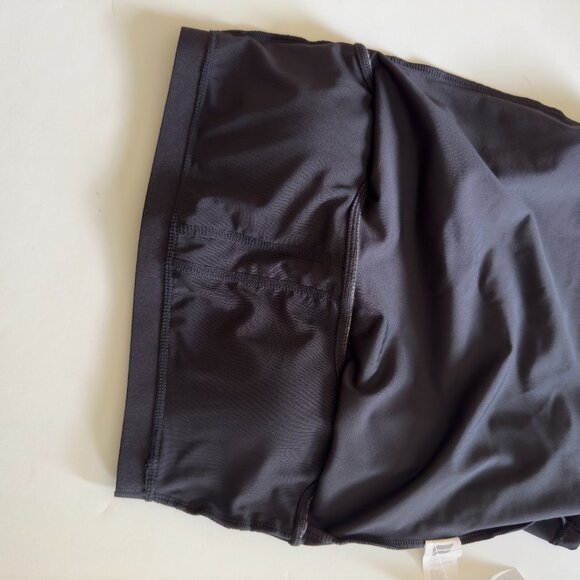 NWT Fabletics Lydia Built-In Bra Tank - Picture 5 of 5